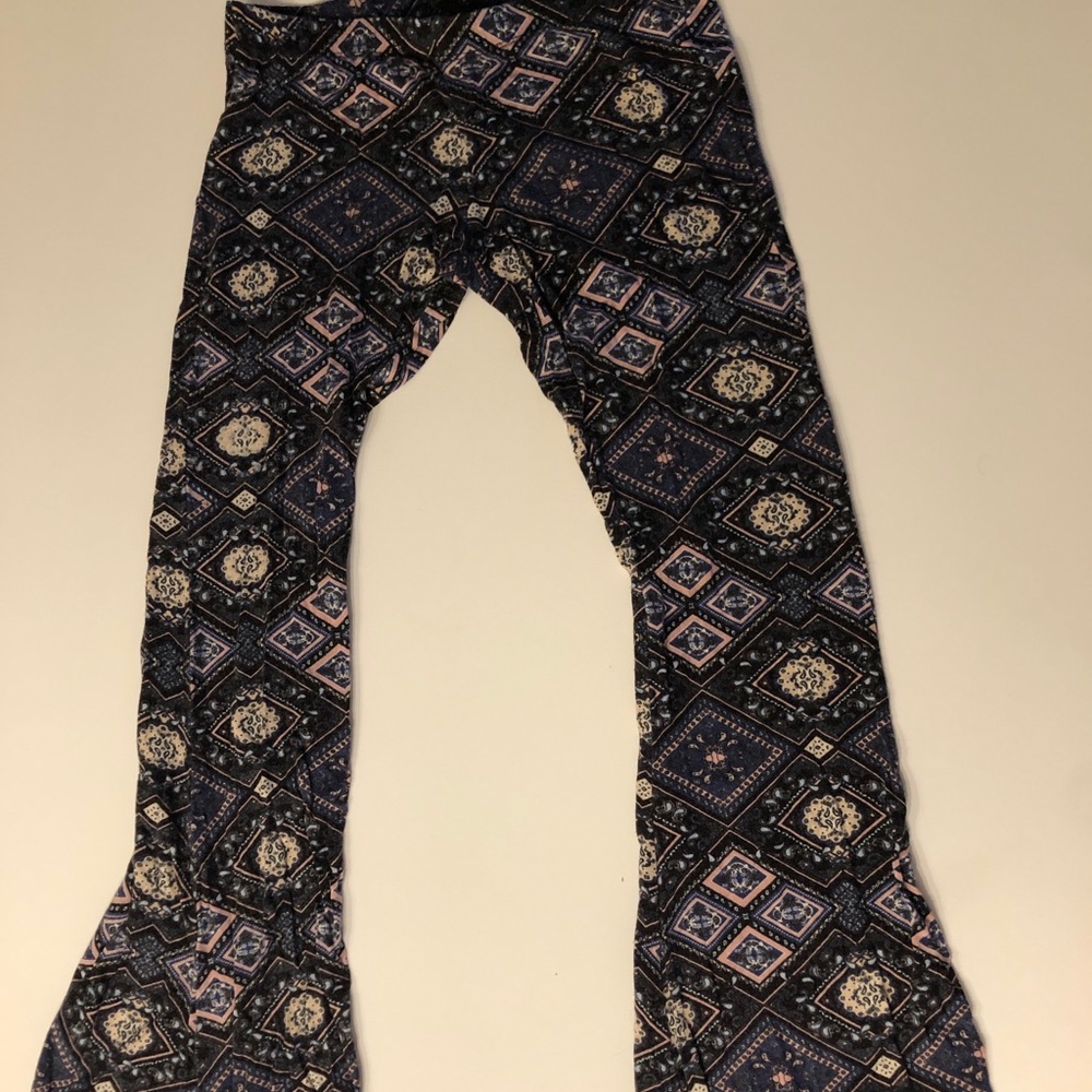 Long comfy boho pants.